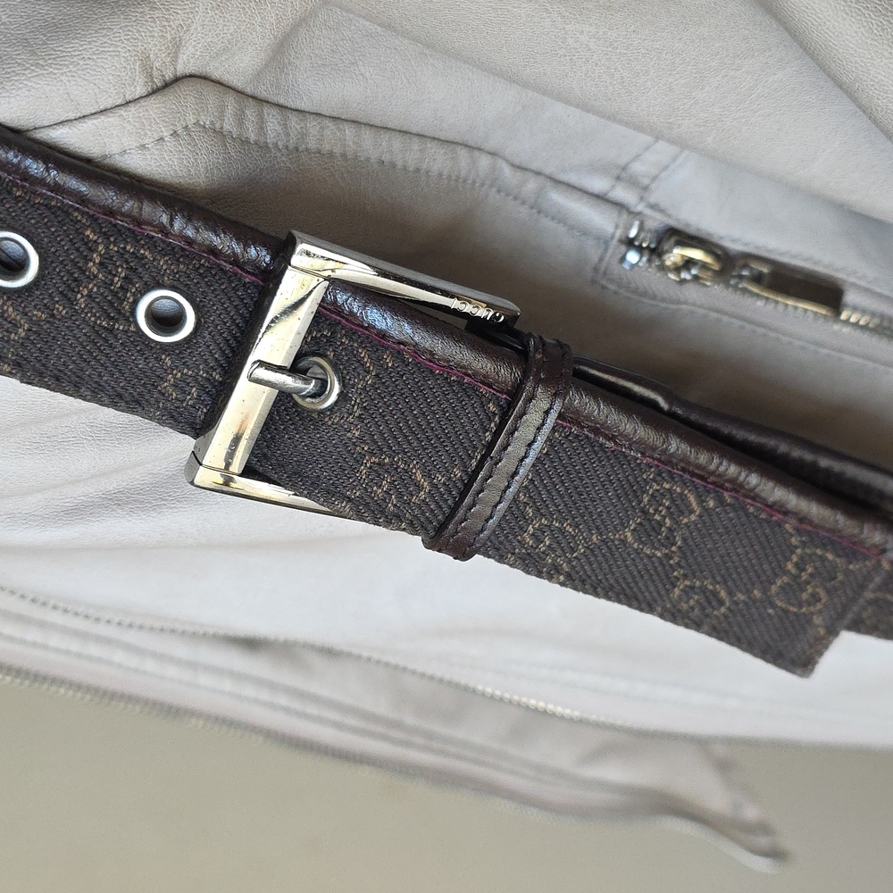 Gucci Messenger Bag - Picture 2 of 10